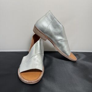 Free People "Mont Blanc" Silver Leather D'Orsay Flat Sandals Sz.7/EU 37 Ret $198